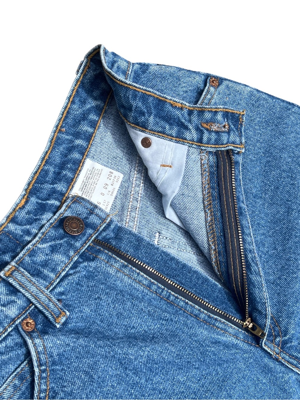 Vintage 90s Levi’s 606 Mom Jeans Made in Canada High Rise 26 - Picture 9 of 15